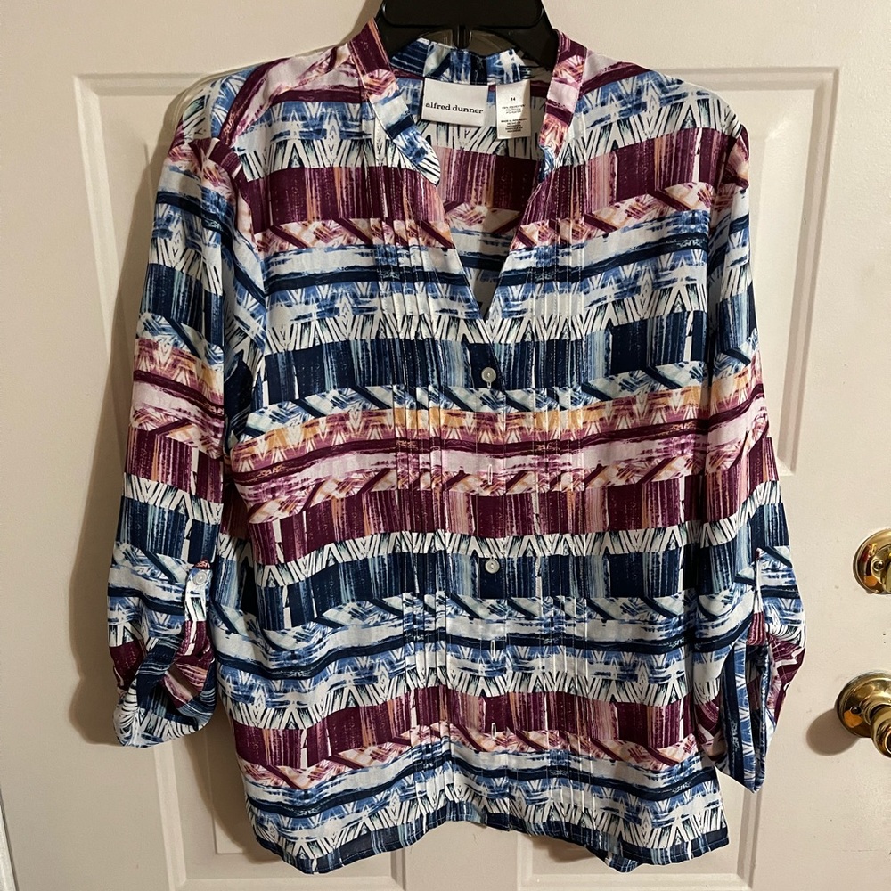 Alfred Dunner Beautiful Multicolor Button-up Long sleeved Blouse